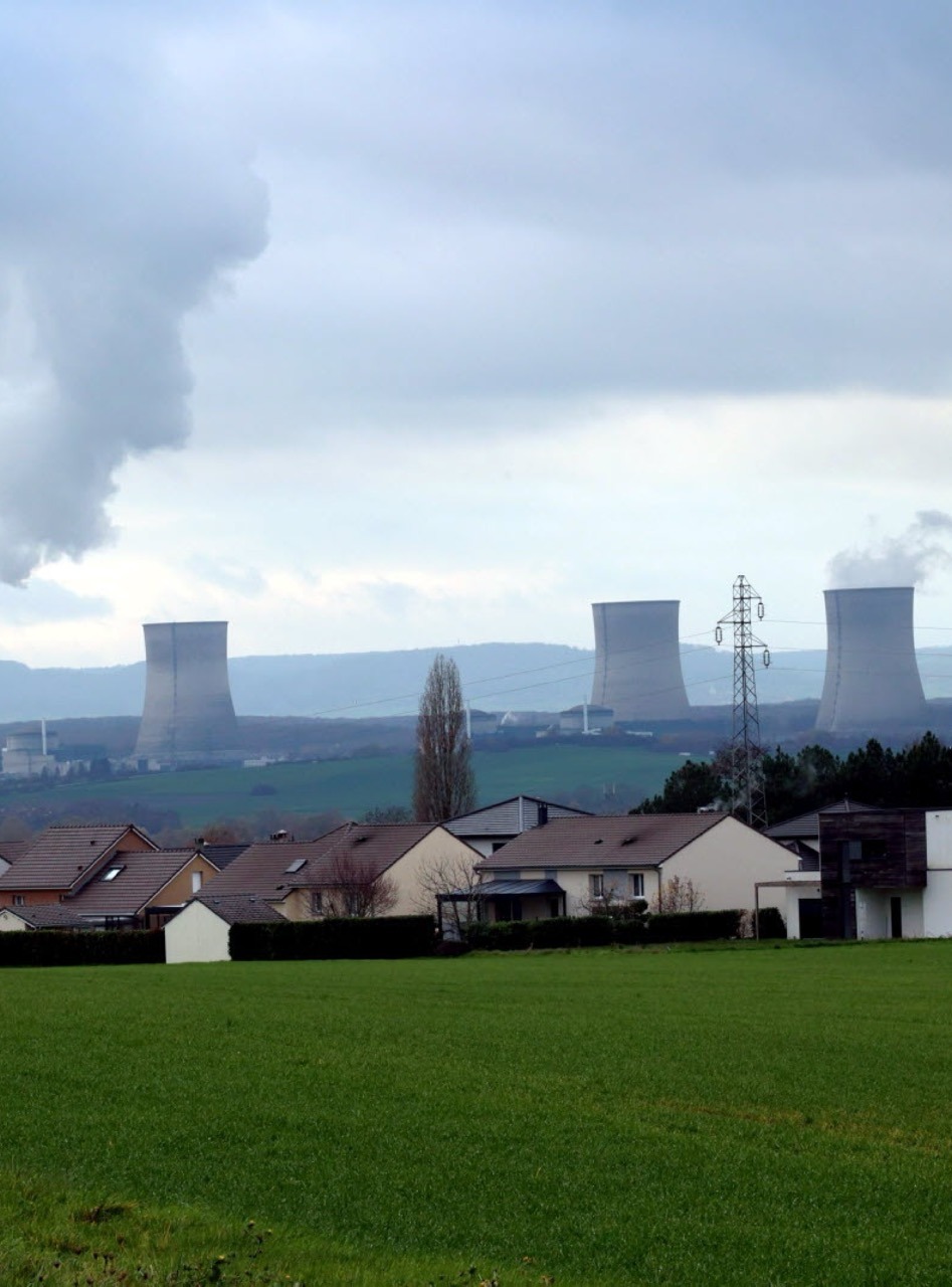 les-tours-de-refroidissement-de-la-centrale-nucleaire-de-cattenom-1 - Grande